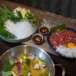 ชุดแจ่วฮ้อน