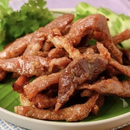 หมูแดดเดียวทอด(กับข้าว)