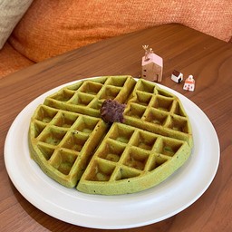 Matcha Red Bean Waffle