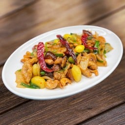 ไก่ผัดเม็ดมะม่วงหิมพานต์