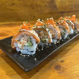 107 ยำปูอัดแซลมอนเบิร์นเซท