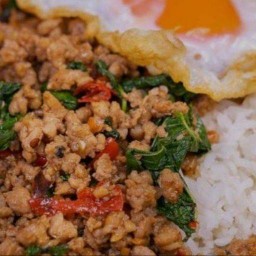 ข้าวกะเพรา' เต็มอิ่ม
