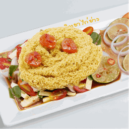 ยำไข่แดงปลาดุกฟู