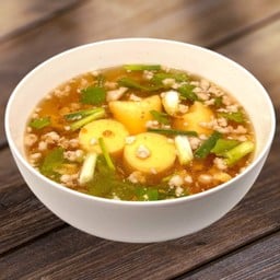 แกงจืดเต้าหู้ไข่หมูสับ