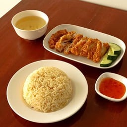 ส่องฟ้า ข้าวมันไก่สิงคโปร์ - แสงปทุมพลาซ่า คลองสี่