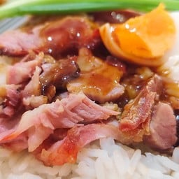 ข้าวหมูแดง