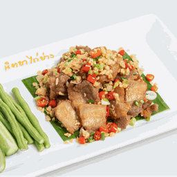 สามชั้นคั่วพริกเกลือ