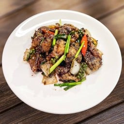 ปูนิ่มผัดพริกไทดำ