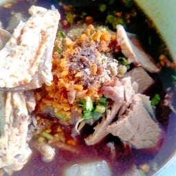 ก๋วยเตี๋ยวไก่คุณยายลี