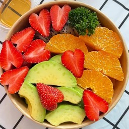 อะโวคาโด ส้ม สตรอว์เบอร์รี่