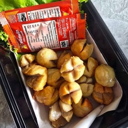 ลูกชิ้นหมูทอด