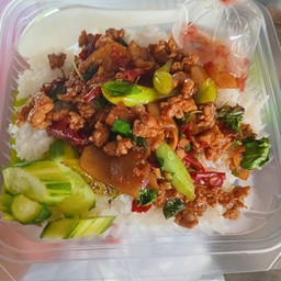 กระเพราหมูสับ