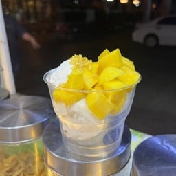 ไอศกรีมกะทิมะม่วง