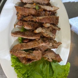 หมูย่างคลุกฝุ่น