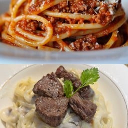 [เซตสุดฮิต] Spaghetti bolognese + Spaghetti white sauce mushrooms with beef on top + Pork sausage roll ( 1 ชิ้น ) ครั้งหนึ่งในชีวิตต้องได้ลอง