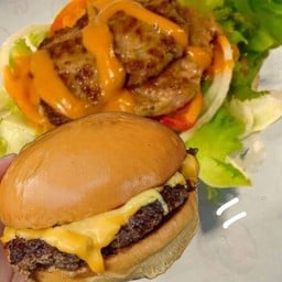 [เซตสุดฮิต] เบอเกอร์เนื้อ เมนูขายดี! + สเต็ก สายเฮลตี้ เอาใจคนไม่กินแป้ง