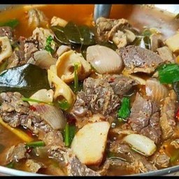ต้มแซบเครื่องในหมู