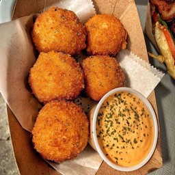 Mozzarella cheese balls