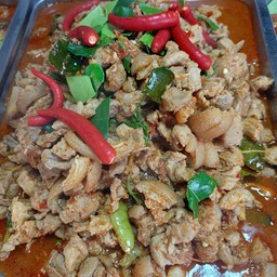 แกงเผ็ดเนื้อขาหมู