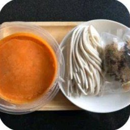 ก๋วยเตี๋ยวเนื้อตุ๋น 冷凍红燒牛腩麵 Red-braised beef noodle soup