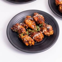 ไก่ทอดซอสเกาหลี 6 ชิ้น