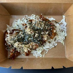 เกี๊ยวซ่าทอด5ชิ้น ซอสยากิ  ไส้ไก่