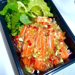 แซลม่อนแช่น้ำปลา