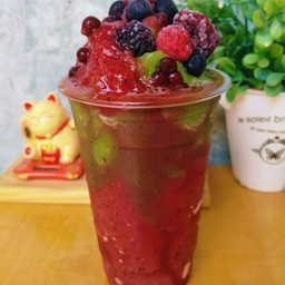 มิกซ์เบอรี่มัทฉะสมูทตี้ 22 Oz