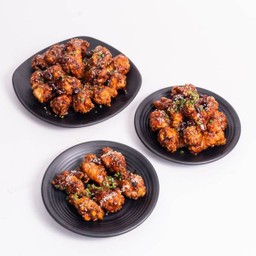 ไก่ทอด พุงชา ซอสเกาหลี 18 ชิ้น