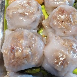 กุยช่ายไส้เผือกทอดชุด2ช้นพร้อมน้ำจิ้ม สูตรเจ้ปุ้ย