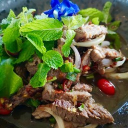 ยำเนื้อสันนอกออสเตรเลีย