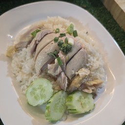 ร้านข้าวมันไก่ตัวตอ สาขา 3 ตรงข้ามกับ (7-11) ตอตัว สาขา3