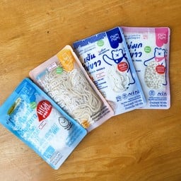 Nim Nim เส้นไข่ขาว