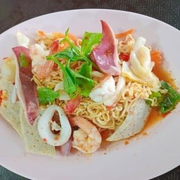 ยำมาม่ารวม