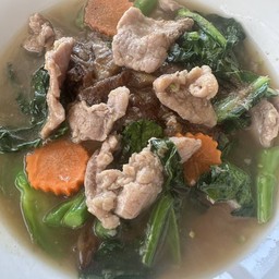 ราดหน้าหมู