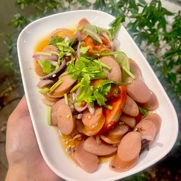 ยำไส้กรอก