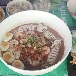 ซุปเปอร์จัมโบ้ต้มยำทะเล