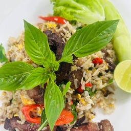 ข้าวผัดเนื้อแดดเดียว