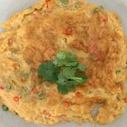 ไข่เจียวพริกสดราดข้าว