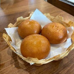 ซาลาเปาหมูแดงทอด(3ลูกเล็ก)