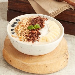 Peanut butter smoothie bowl