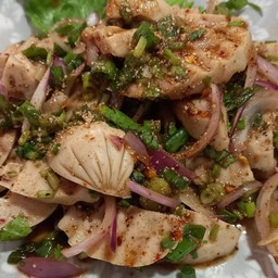 ลาบหมูยอ