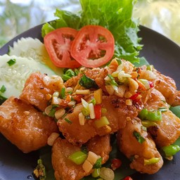 สามชั้นคั่วพริกเกลือ(กับข้าว)