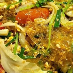 ผัดวุ้นเส้นใส่ไข่