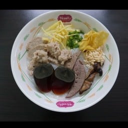 โจ๊กแต้จิ๋วหน้าหมู่วิววันริเวอร์ไซด์