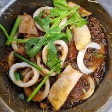 หมึกอบวุ้นเส้น (กับข้าว)