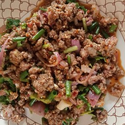 ลาบเนื้อ