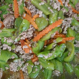 ผัดบวบใส่หมูสับ