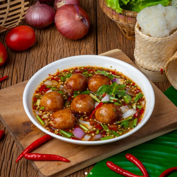 ไส้กรอกอีสานสูตรทางร้านคุกเค้ากับน้ำยำ