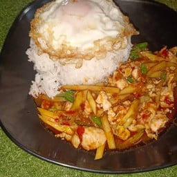 ผัดพริกแกงหน่อไม้ต้ม (ไม่มีไข่ดาว)